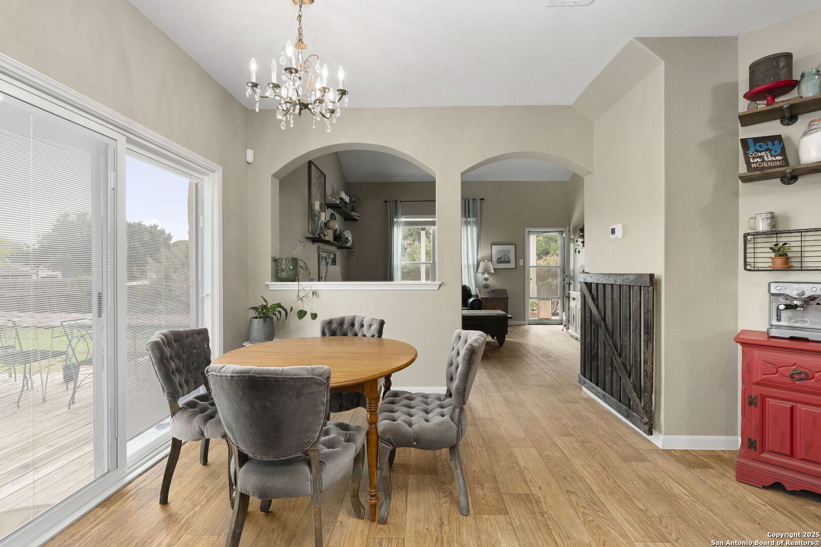 2105 Hazelwood