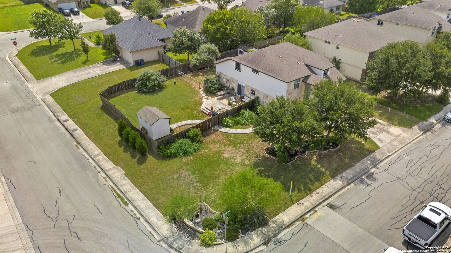 2105 Hazelwood