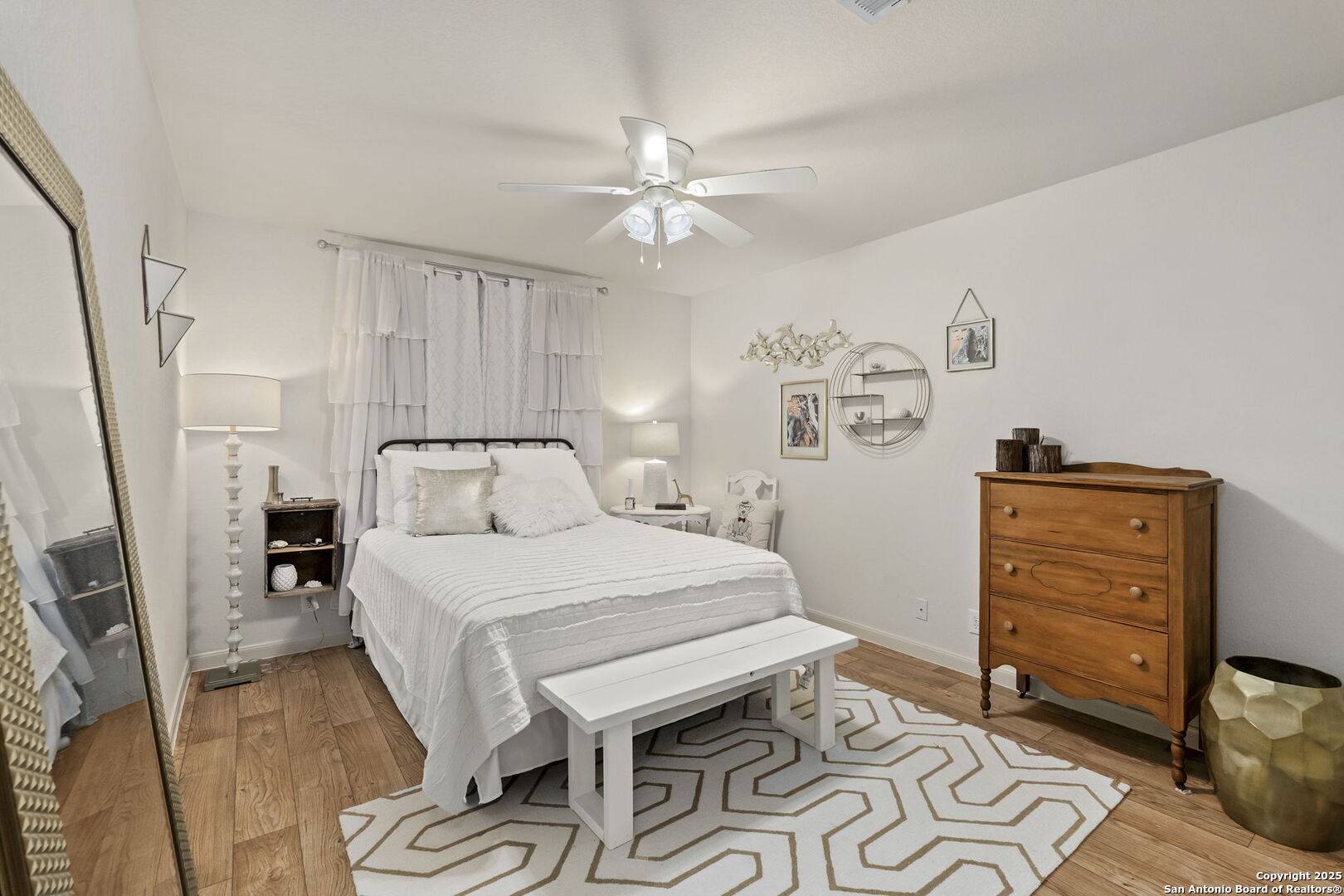 2105 Hazelwood
