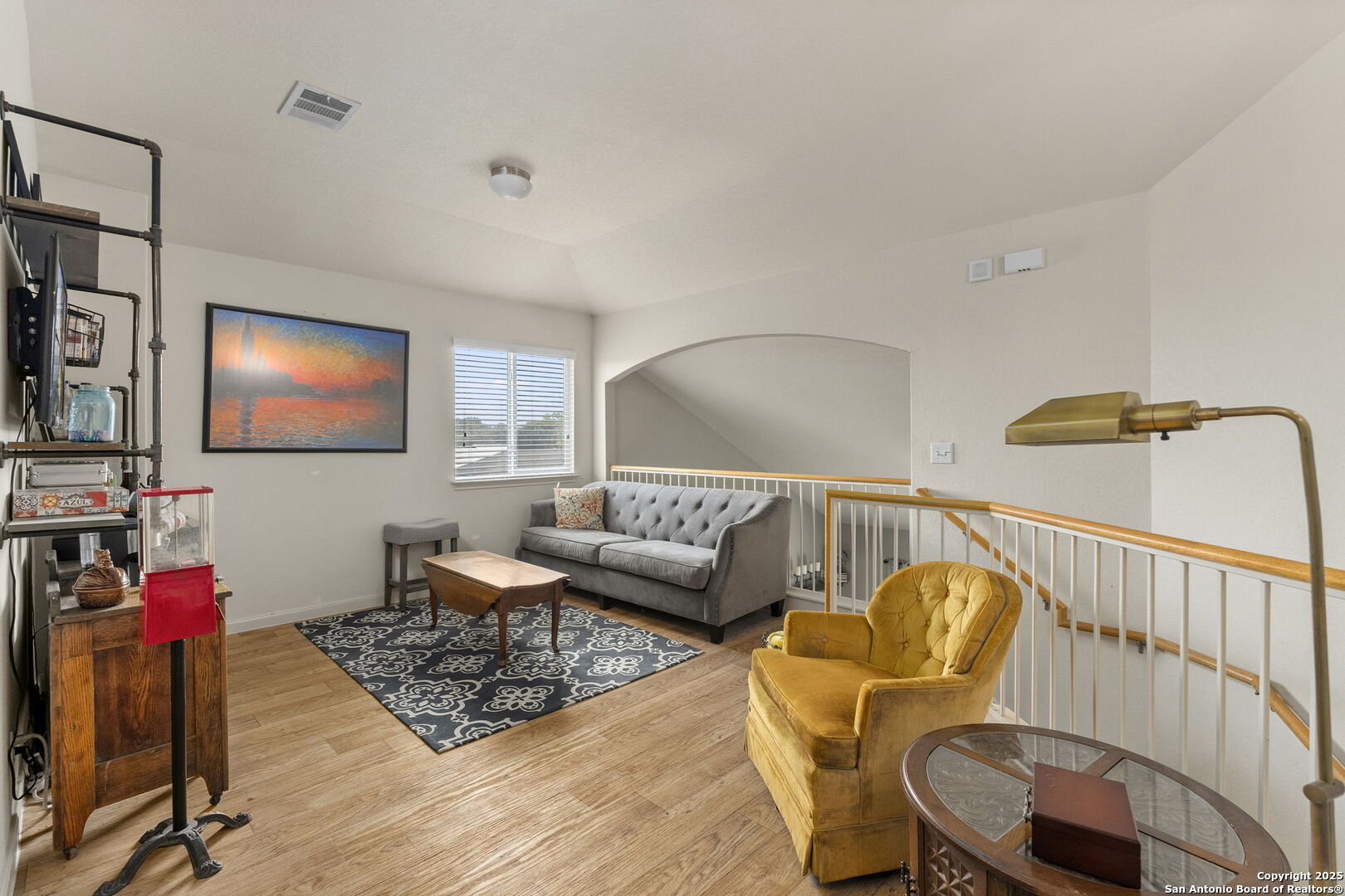 2105 Hazelwood