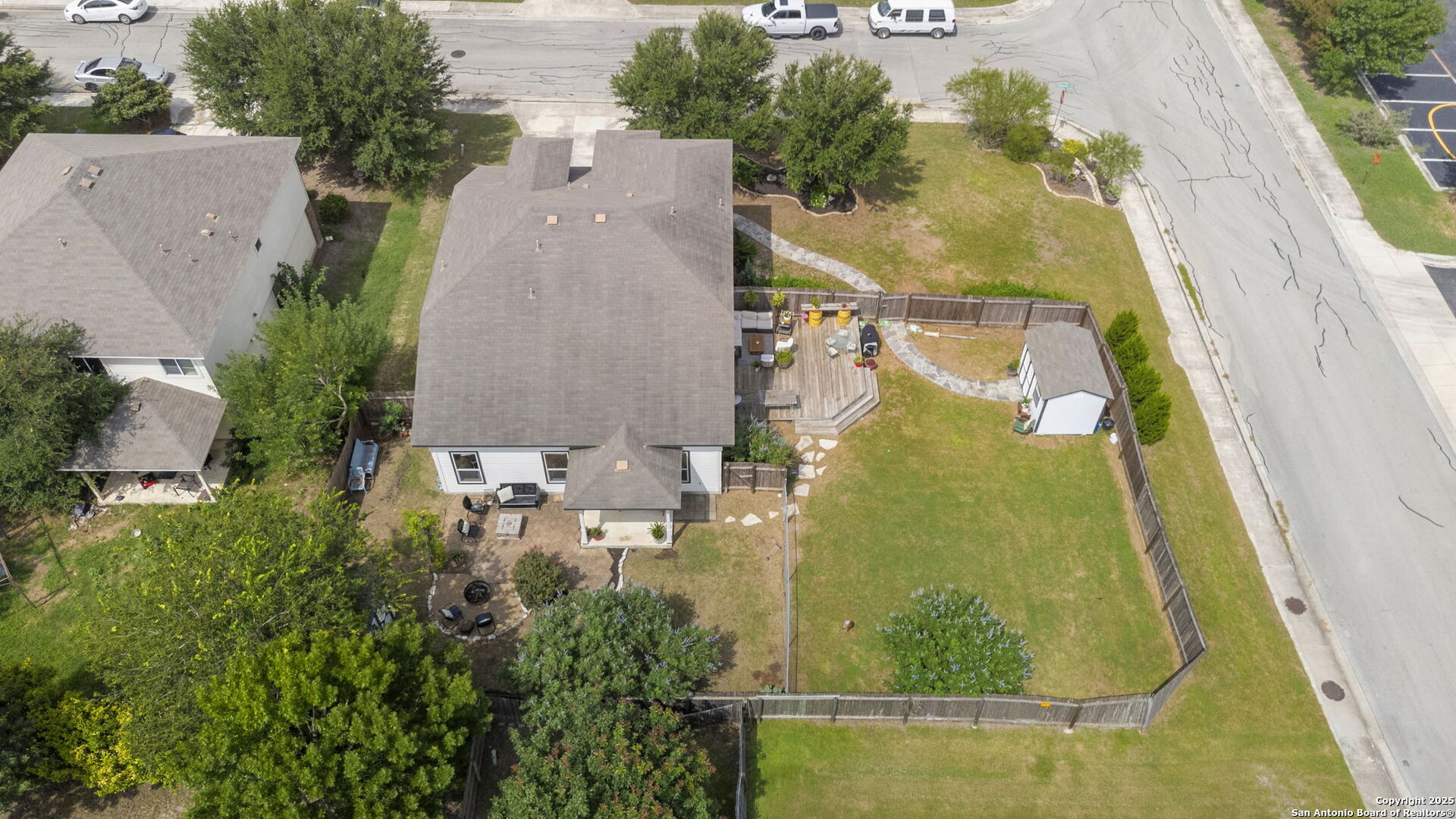 2105 Hazelwood