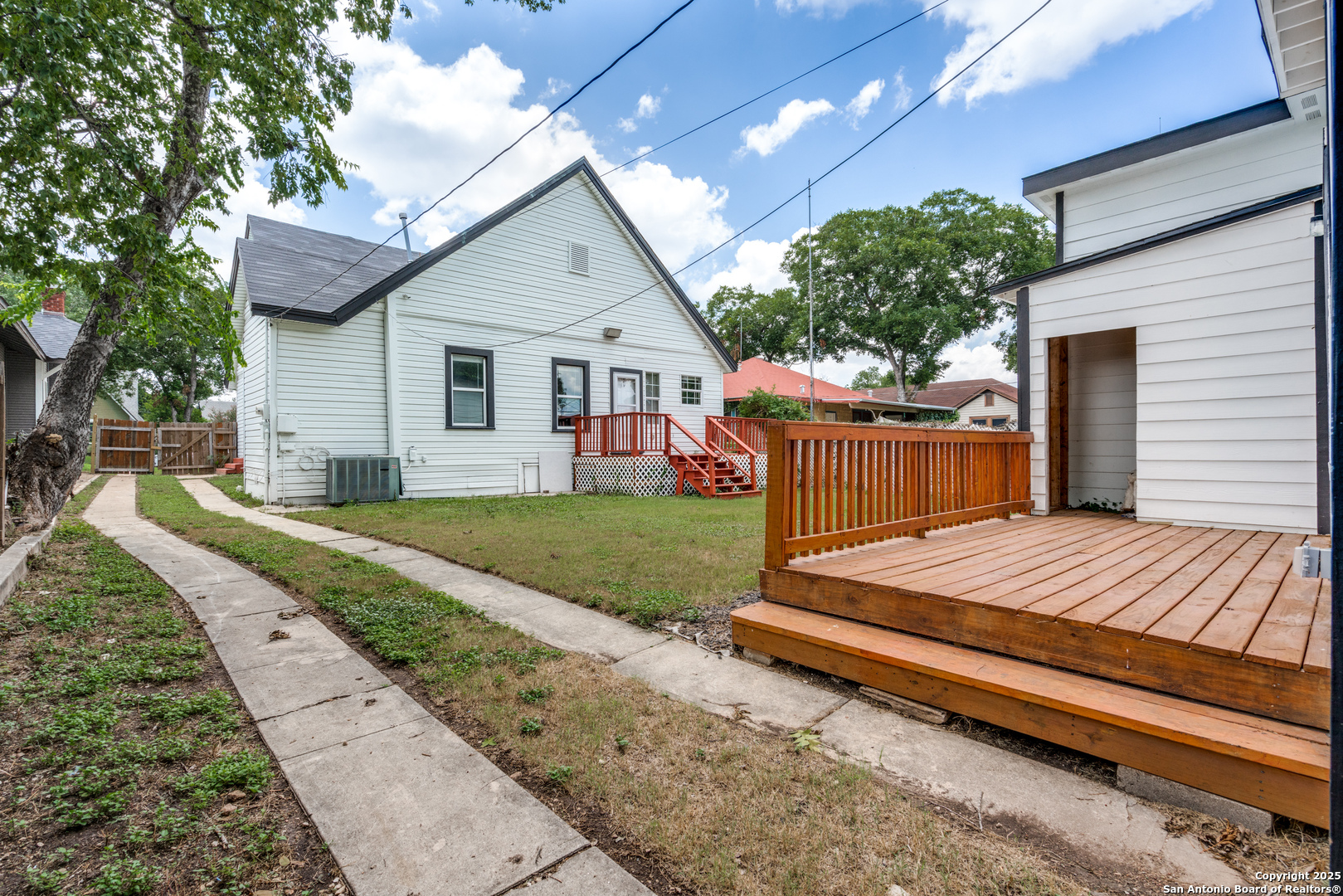 1031 Avant Ave.