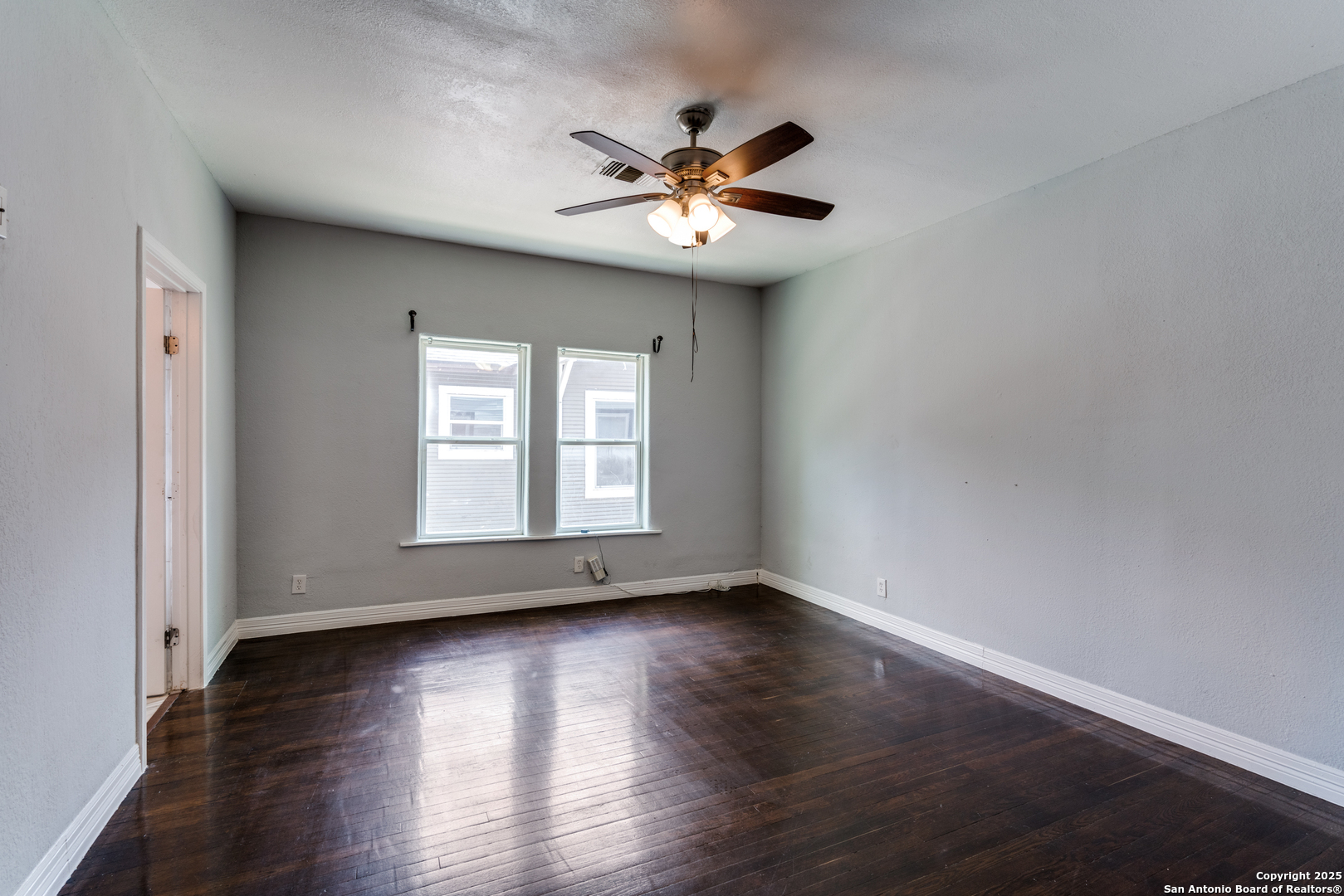1031 Avant Ave.