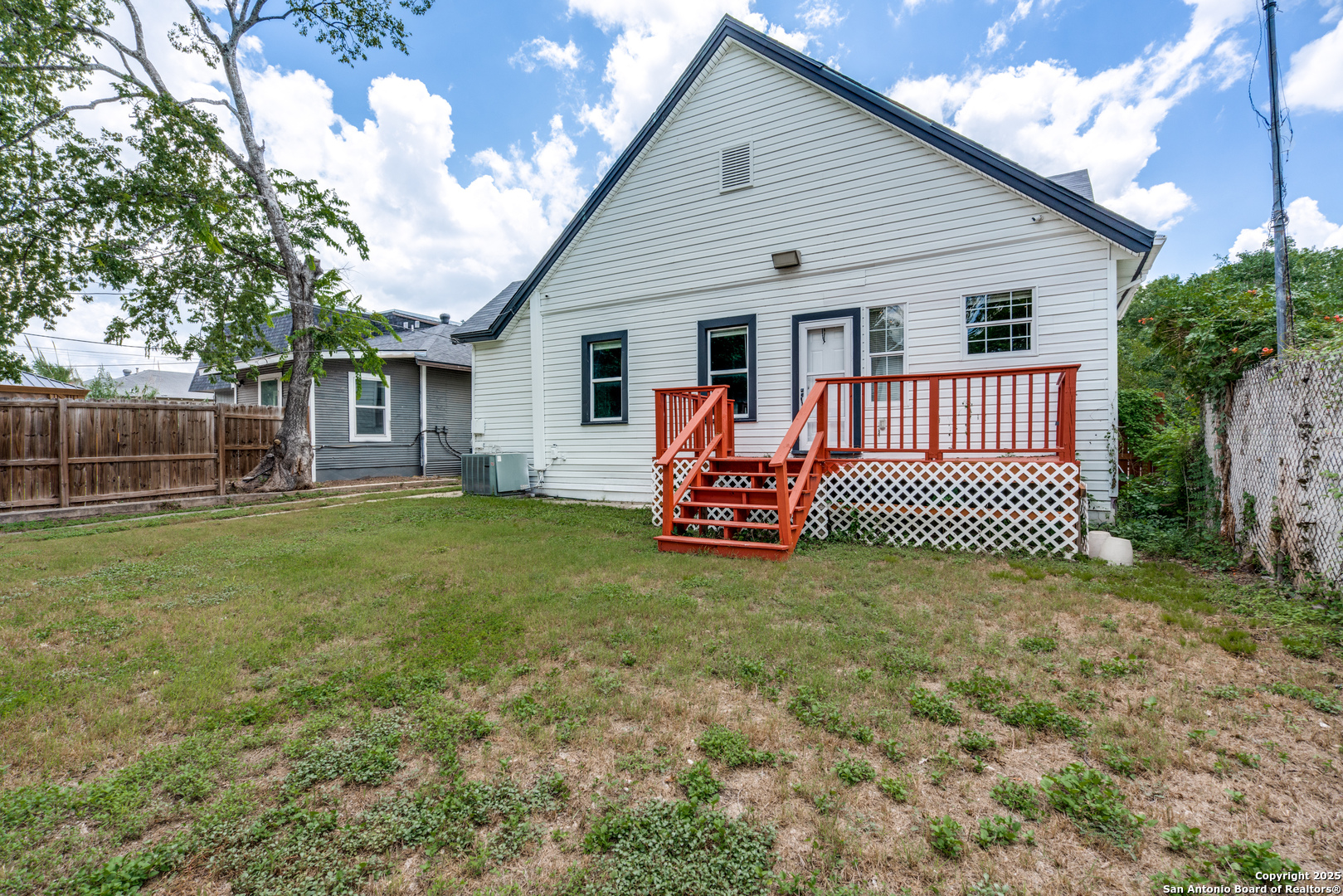1031 Avant Ave.