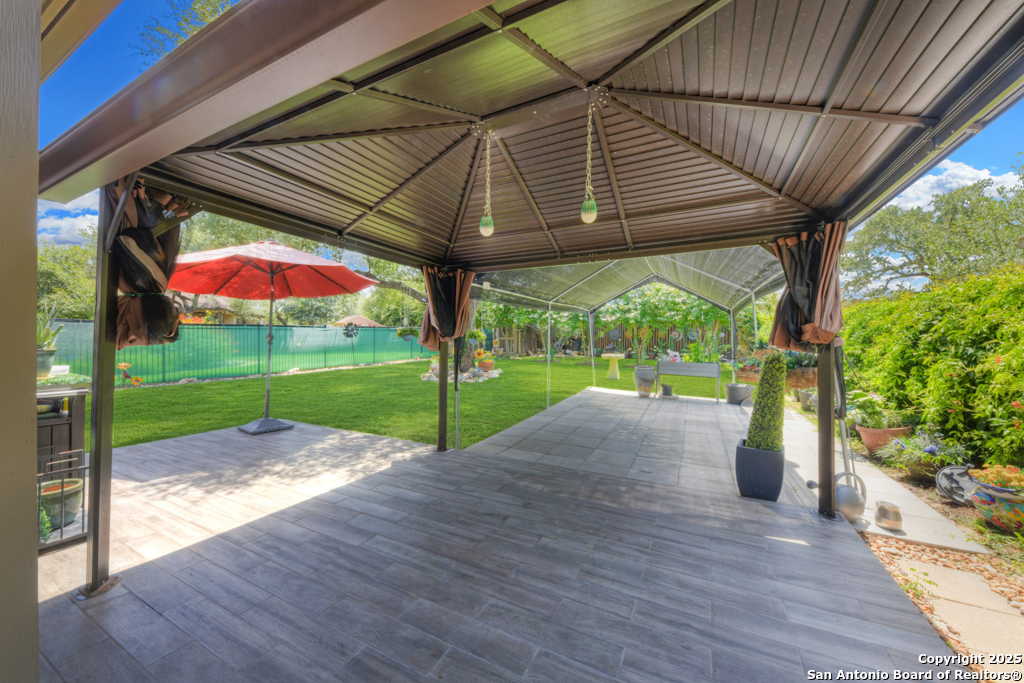 636 Carriage House