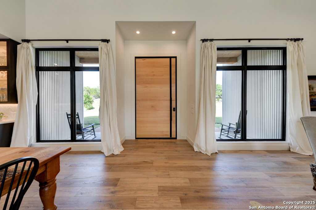 1855 Texas Oaks
