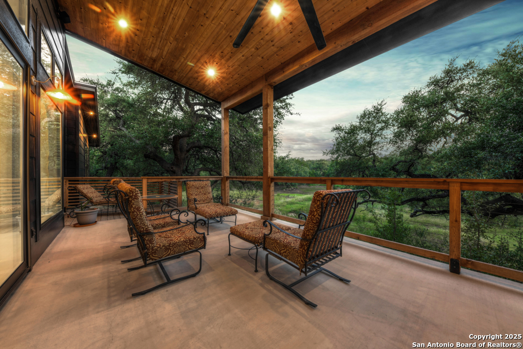1855 Texas Oaks