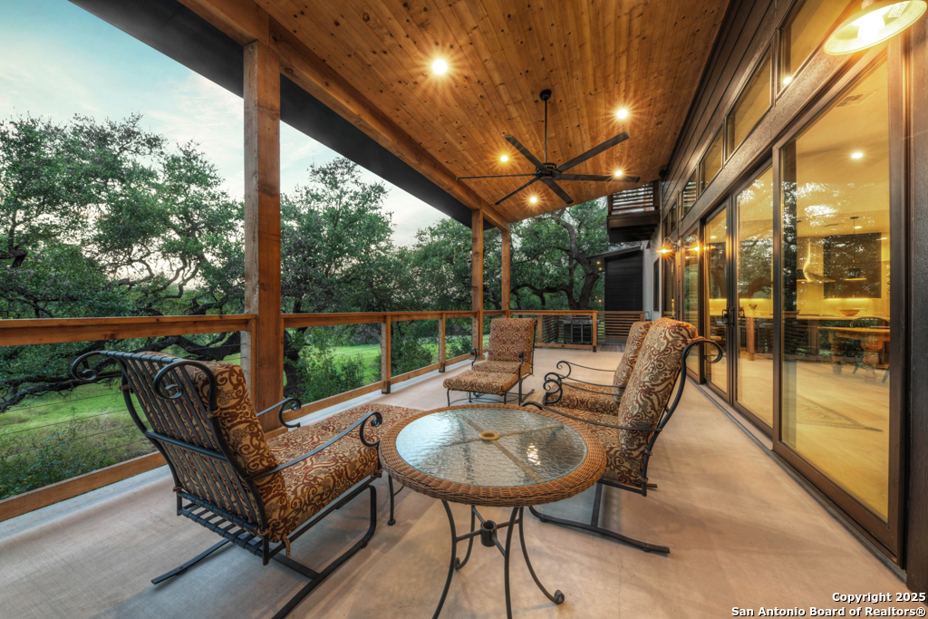 1855 Texas Oaks