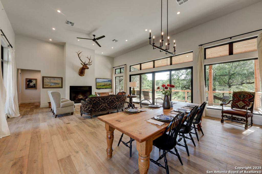 1855 Texas Oaks