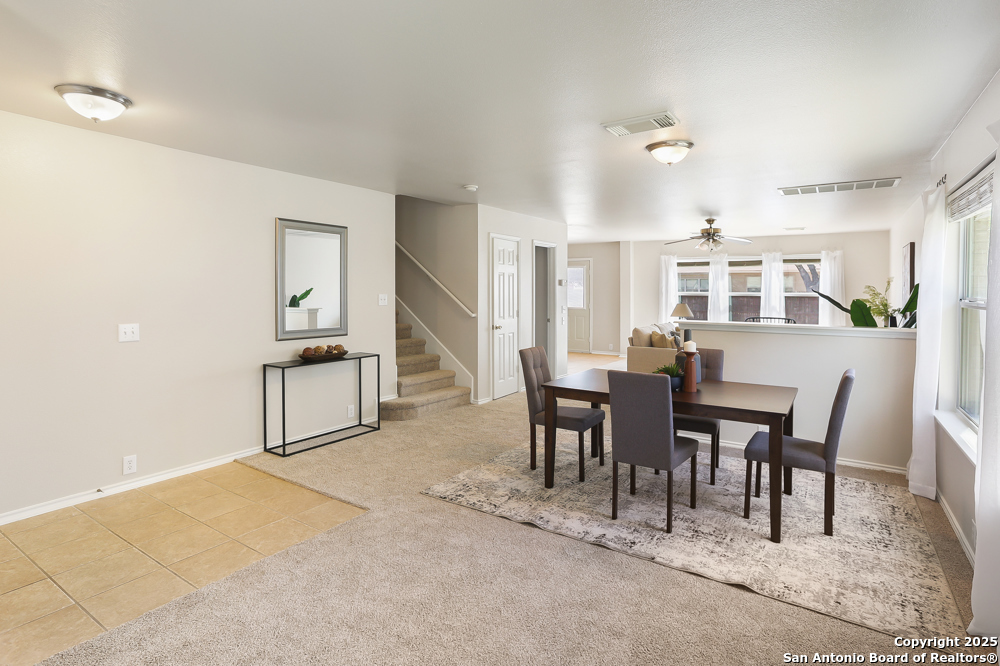 15811 Beaufort Blvd
