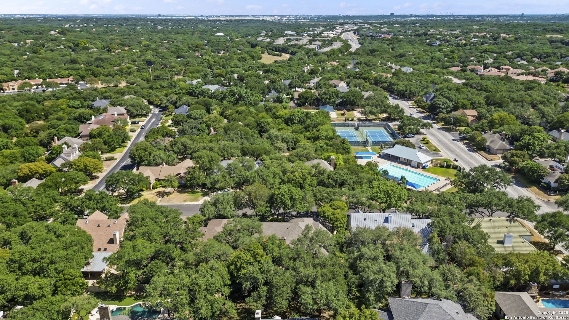 1611 Eagle Point