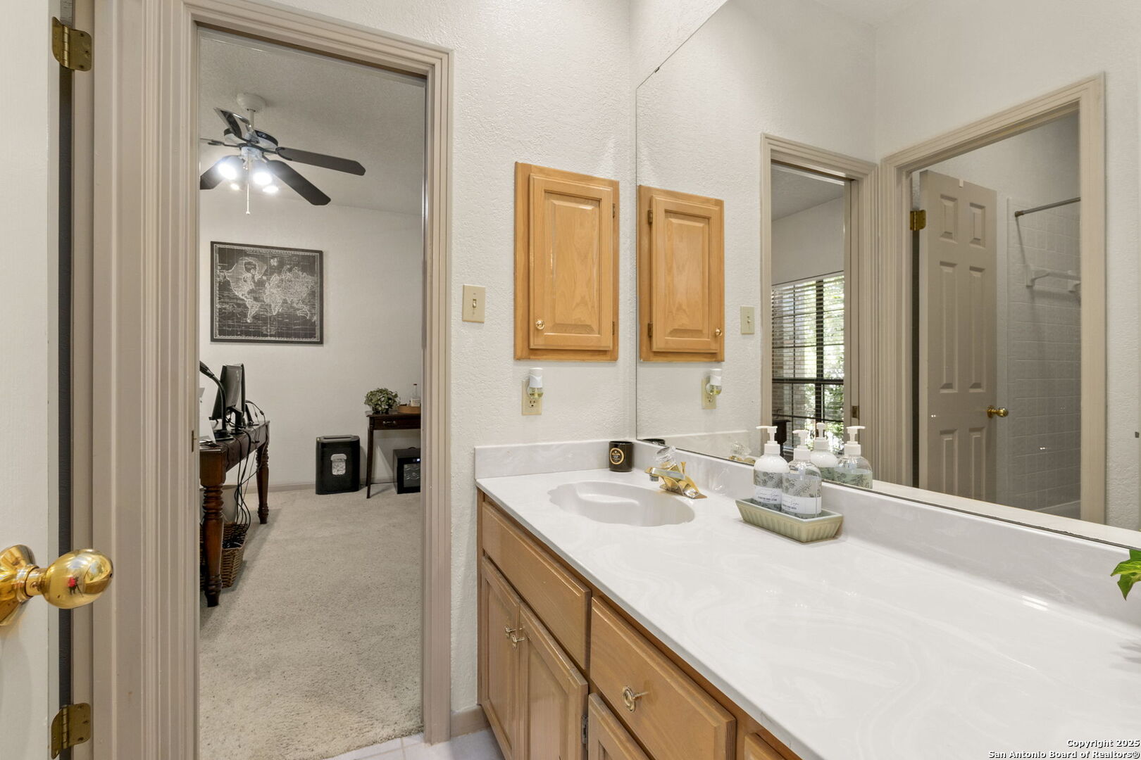 1611 Eagle Point