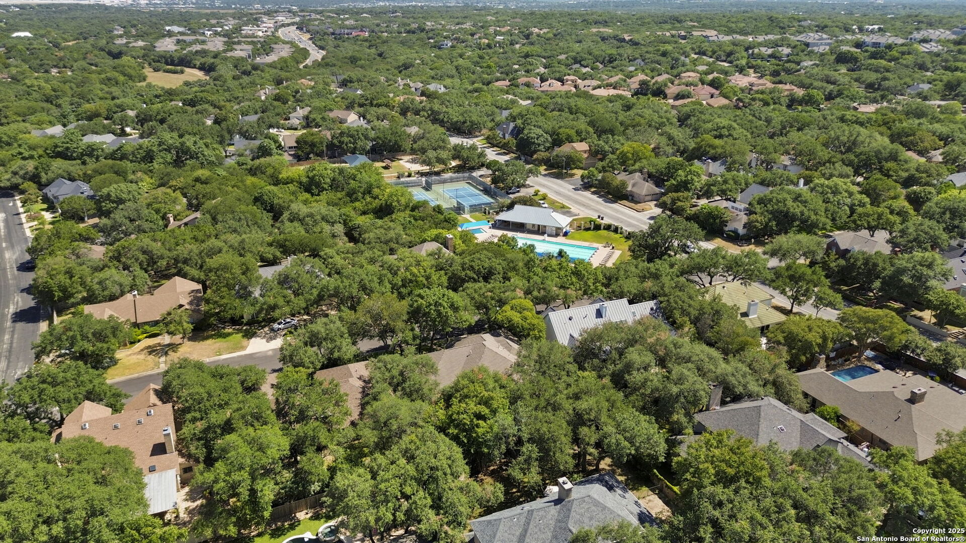 1611 Eagle Point