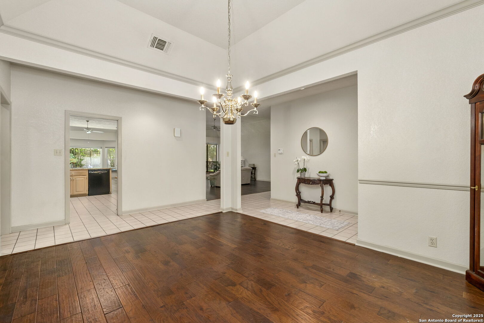 1611 Eagle Point
