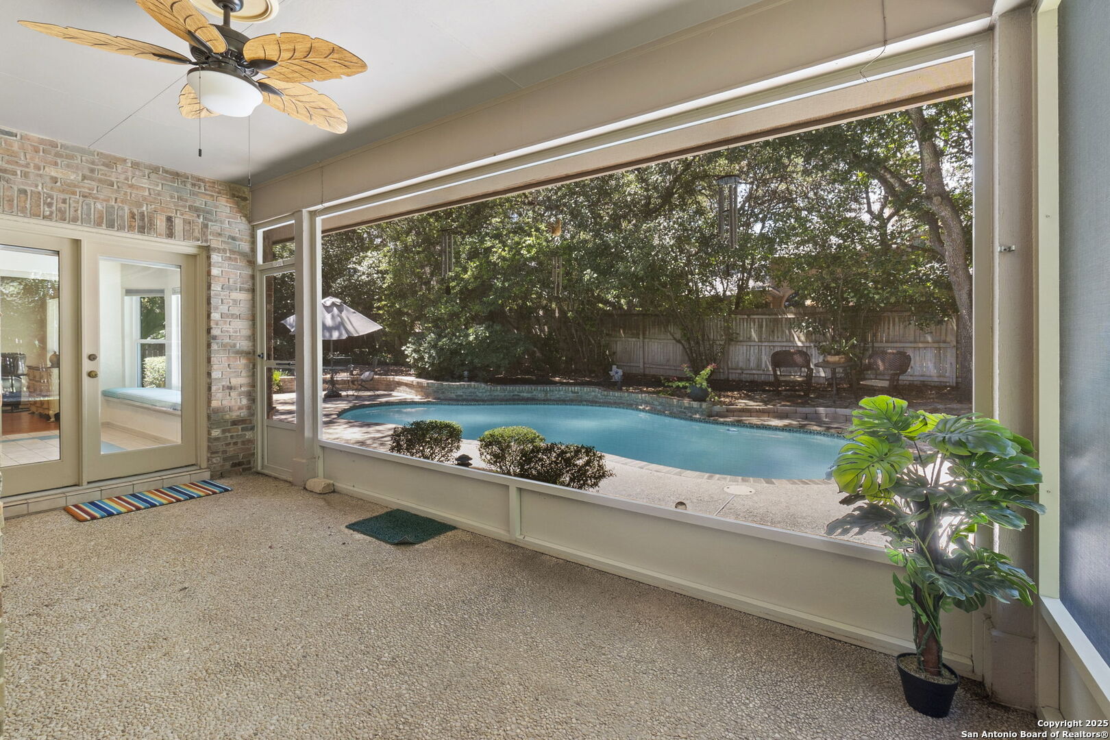 1611 Eagle Point