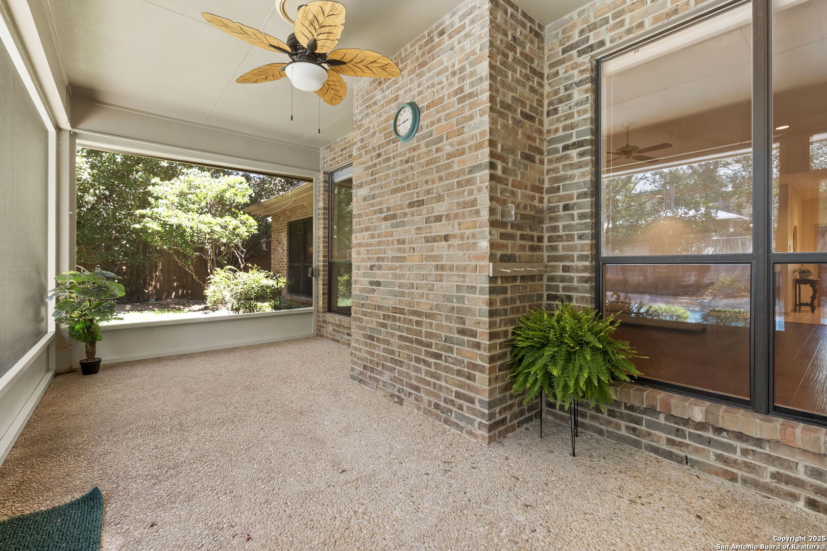 1611 Eagle Point