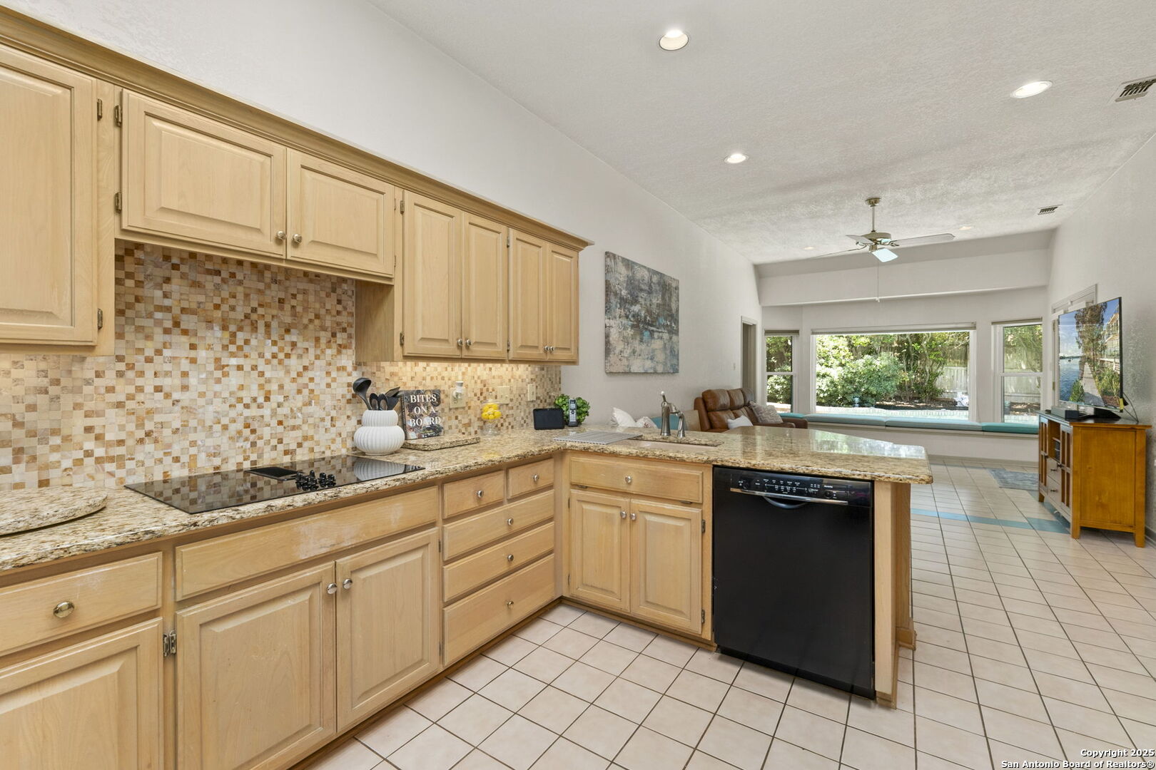 1611 Eagle Point