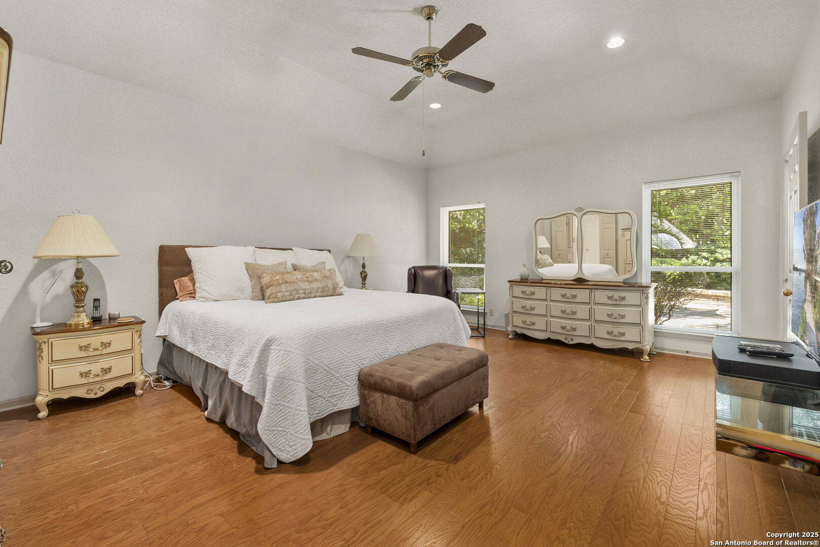 1611 Eagle Point