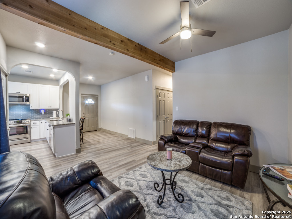 7610 Crown Ledge