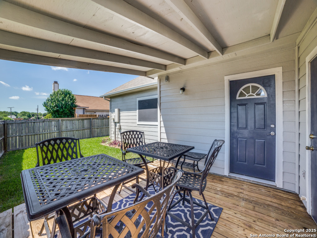 7610 Crown Ledge