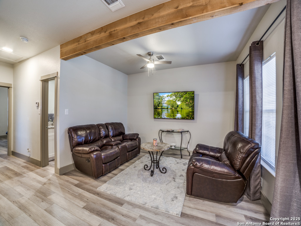 7610 Crown Ledge