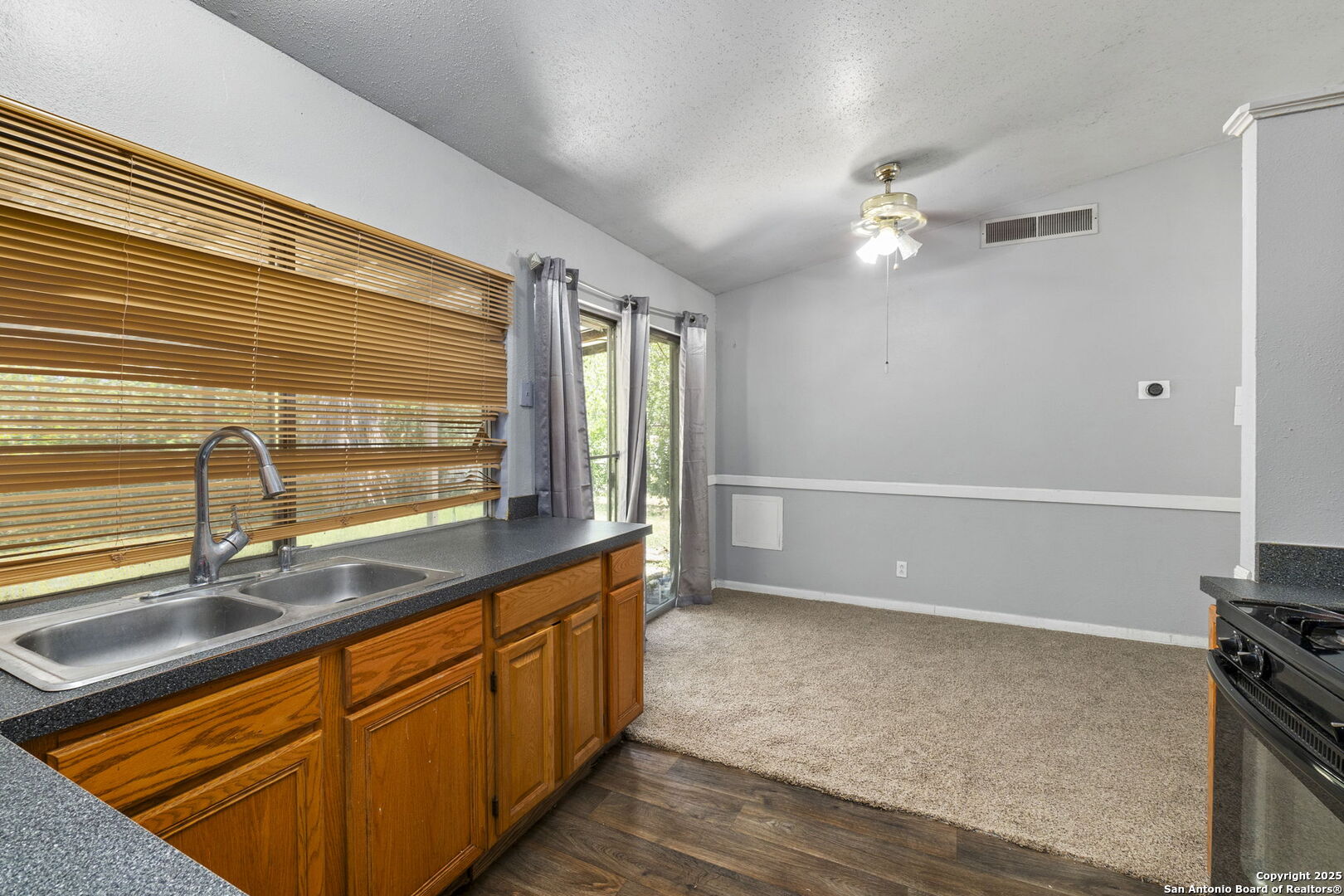 5907 Stoney Creek