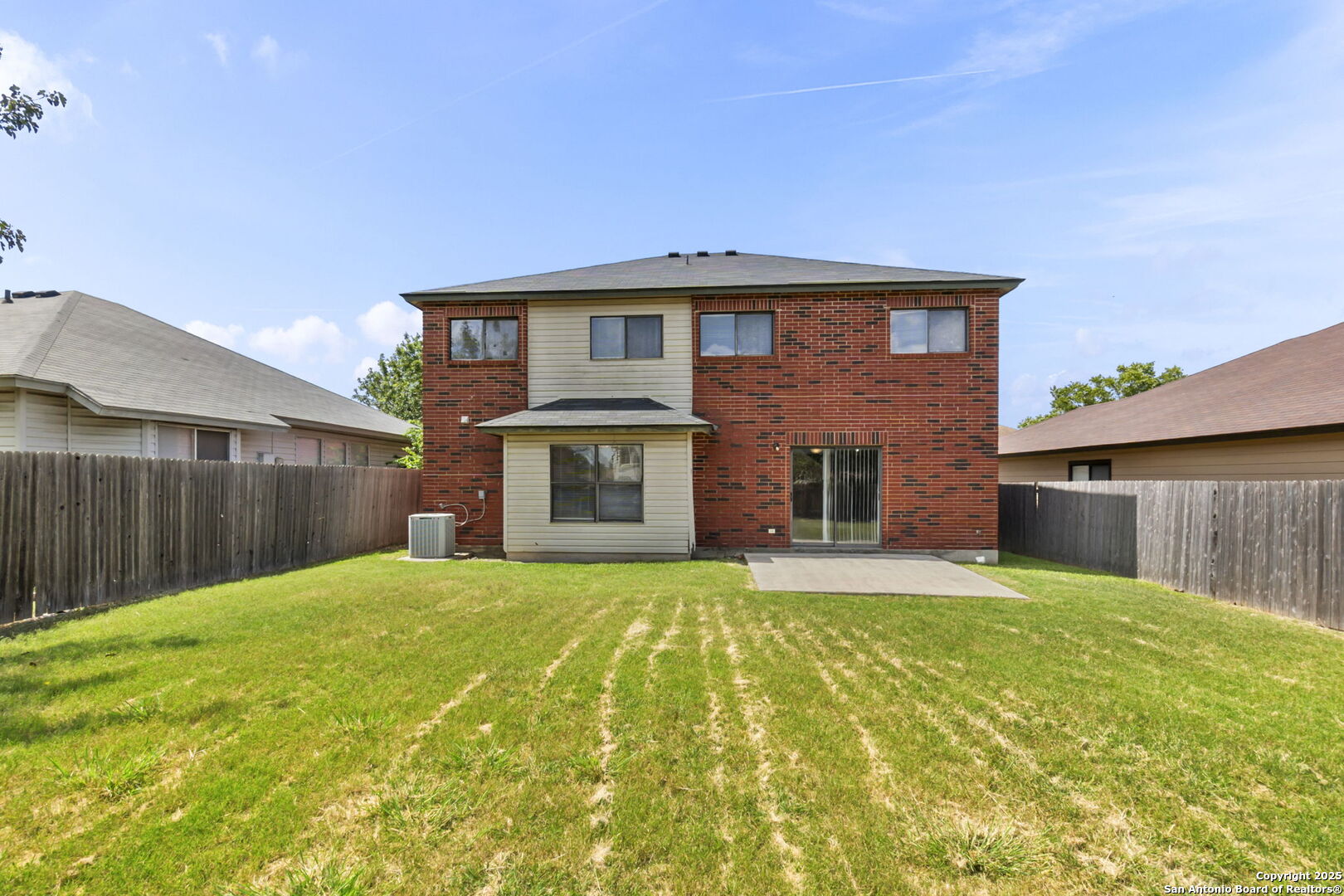8023 Chestnut Cedar