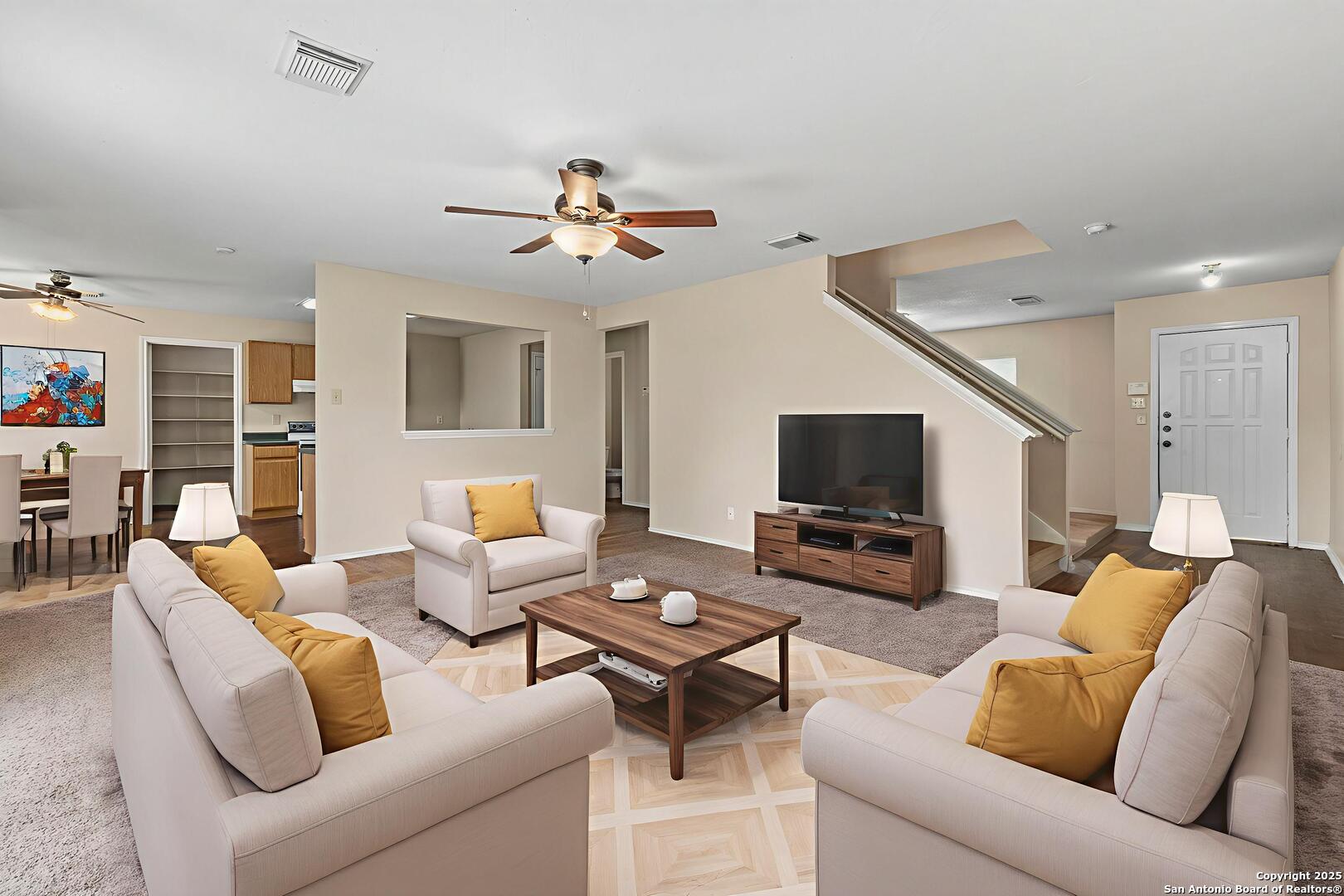 8023 Chestnut Cedar