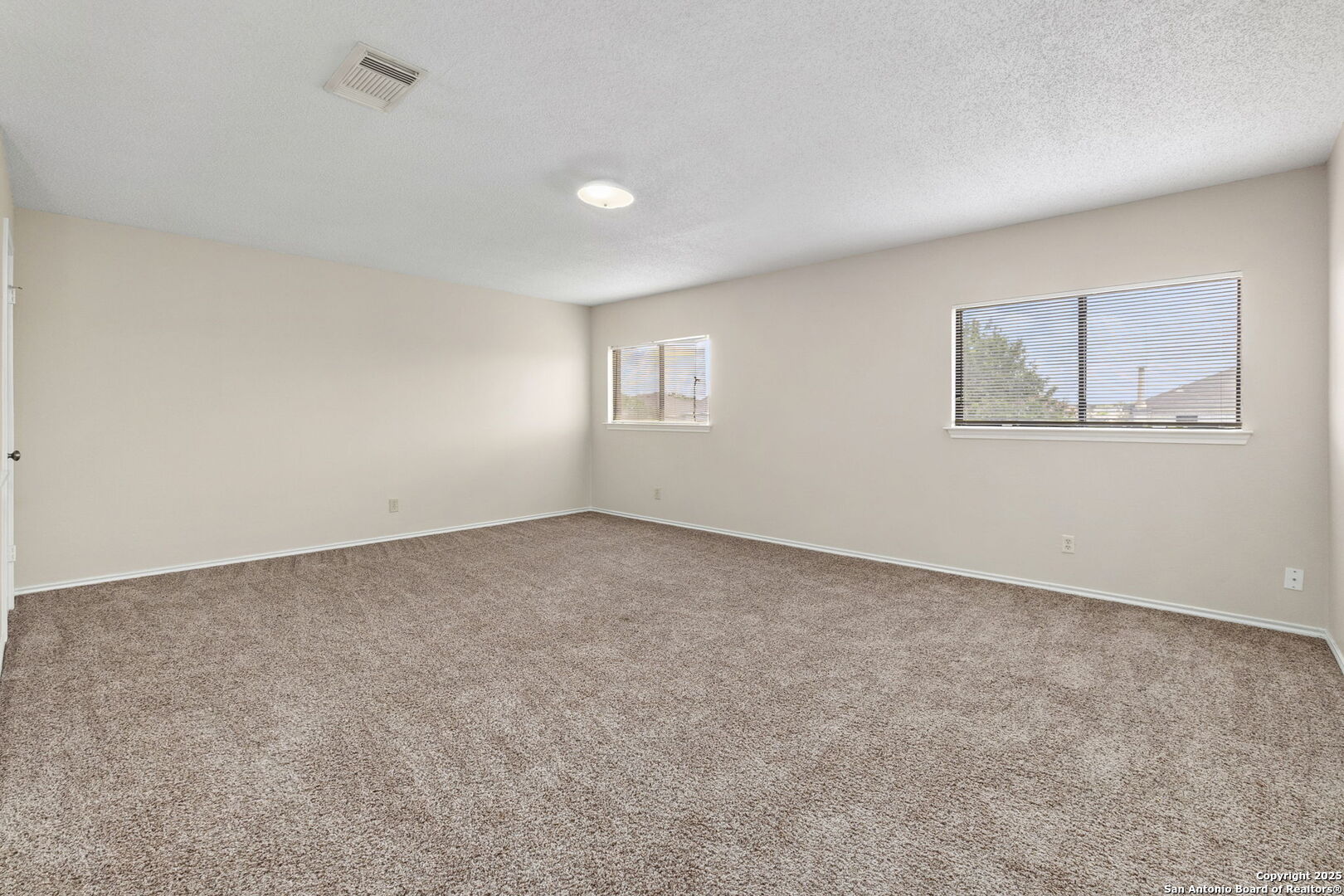 8023 Chestnut Cedar