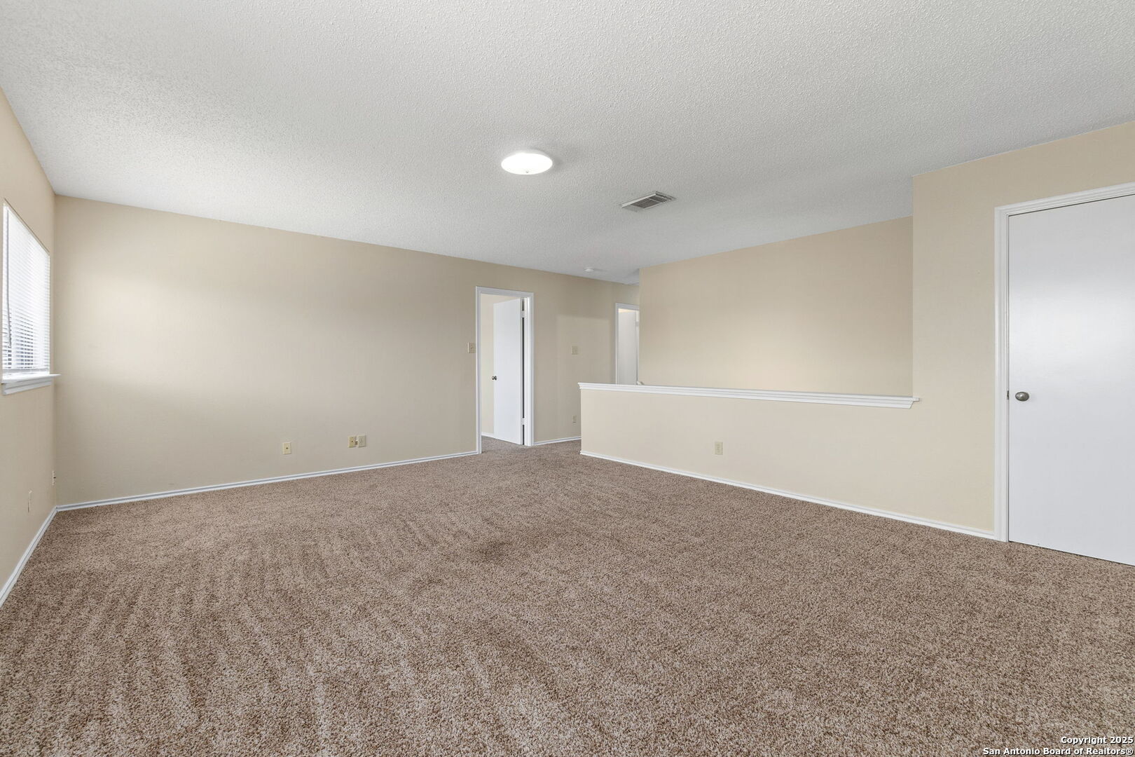 8023 Chestnut Cedar