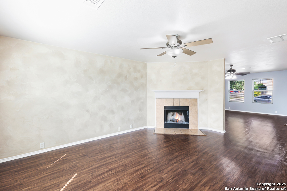 9030 Timber Laurel