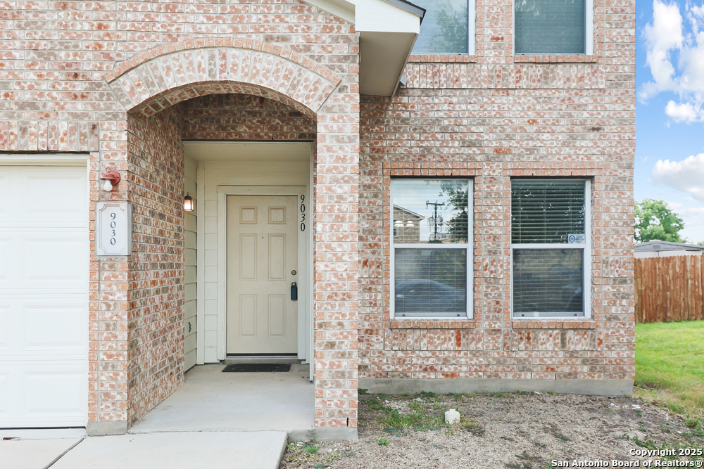 9030 Timber Laurel