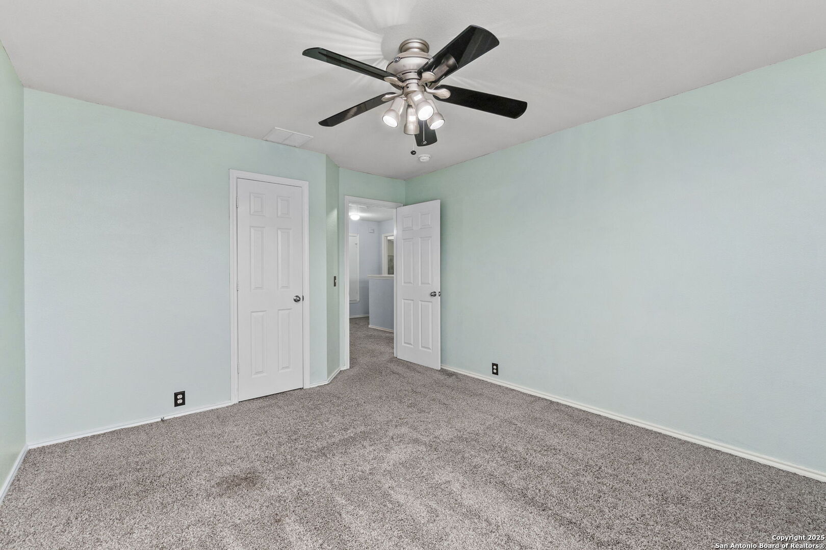 9030 Timber Laurel