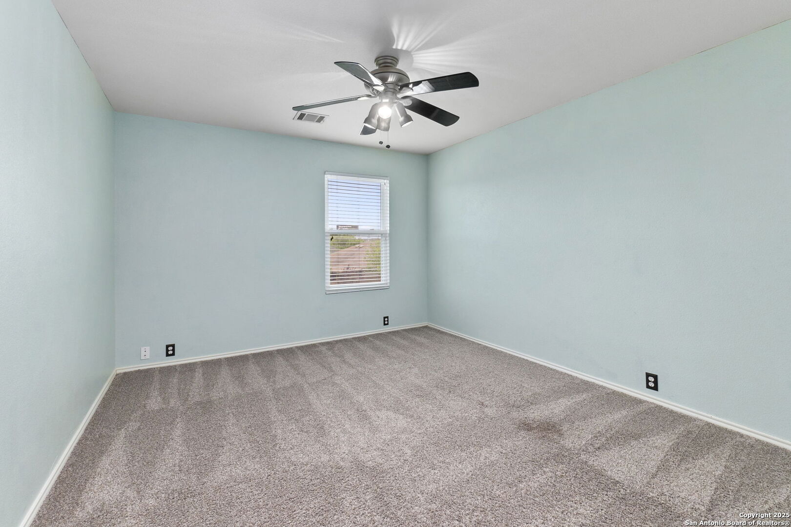 9030 Timber Laurel