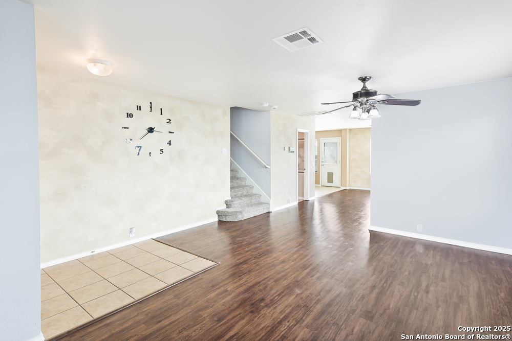 9030 Timber Laurel