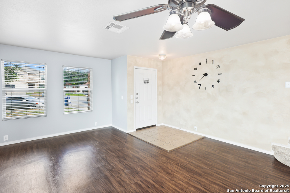 9030 Timber Laurel