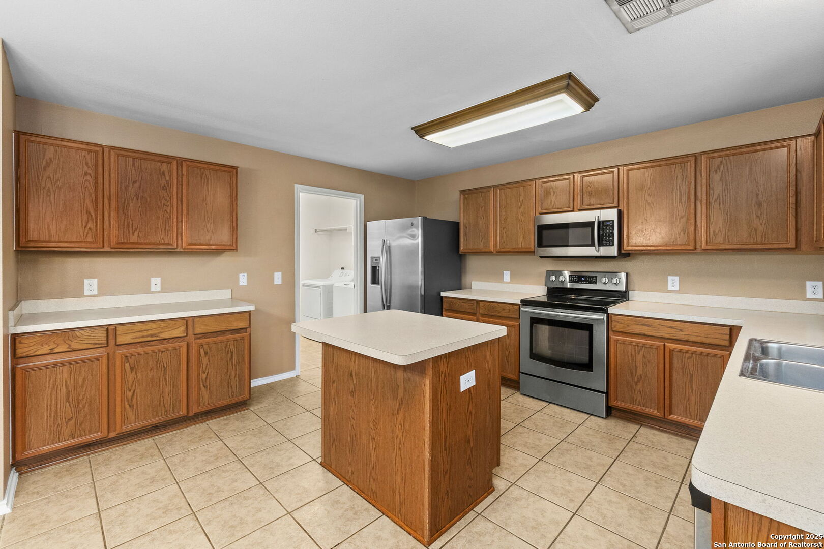 9030 Timber Laurel