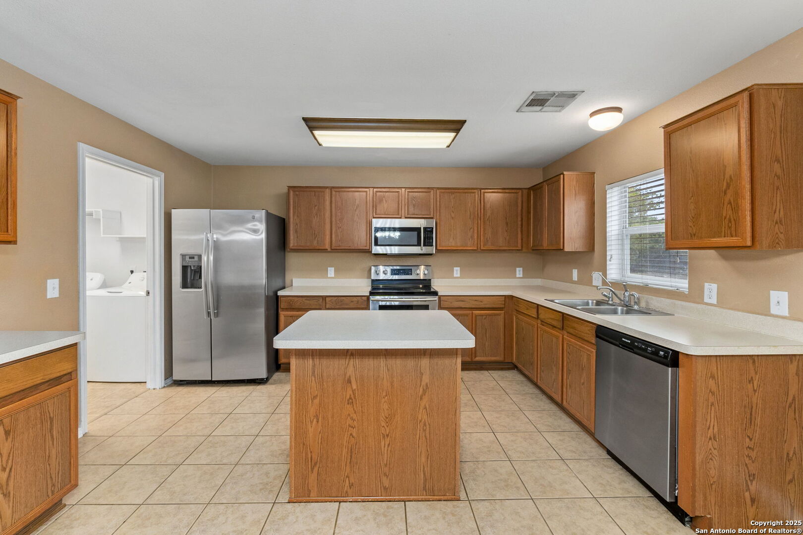 9030 Timber Laurel