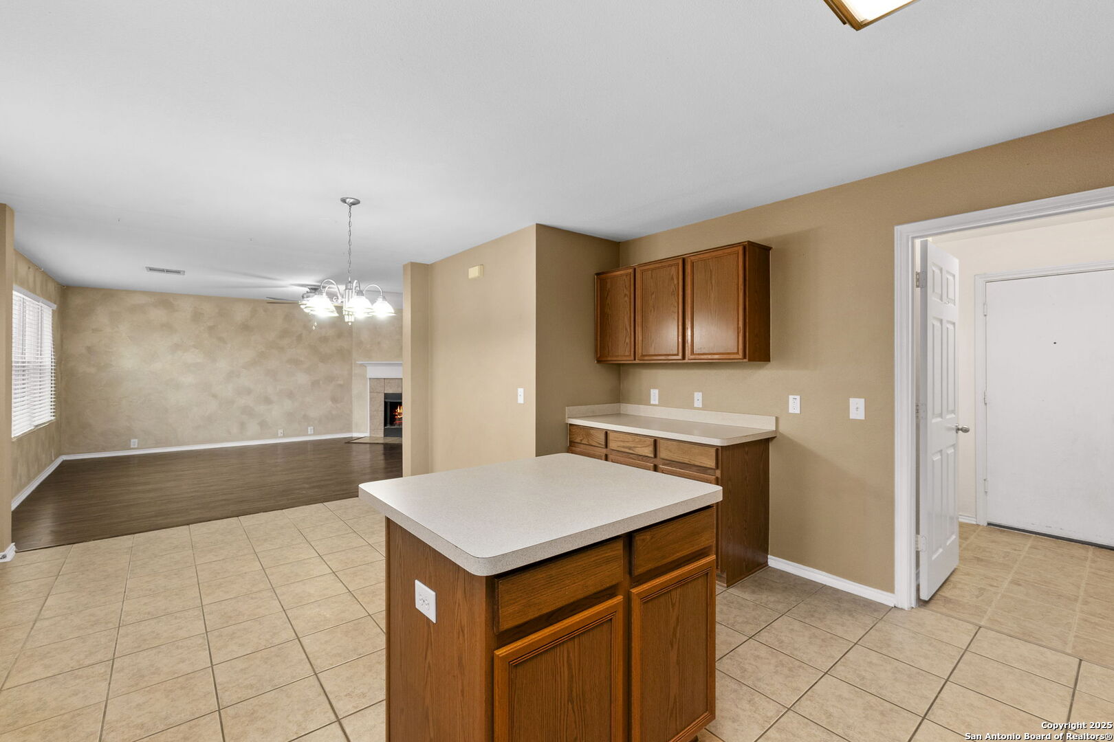 9030 Timber Laurel
