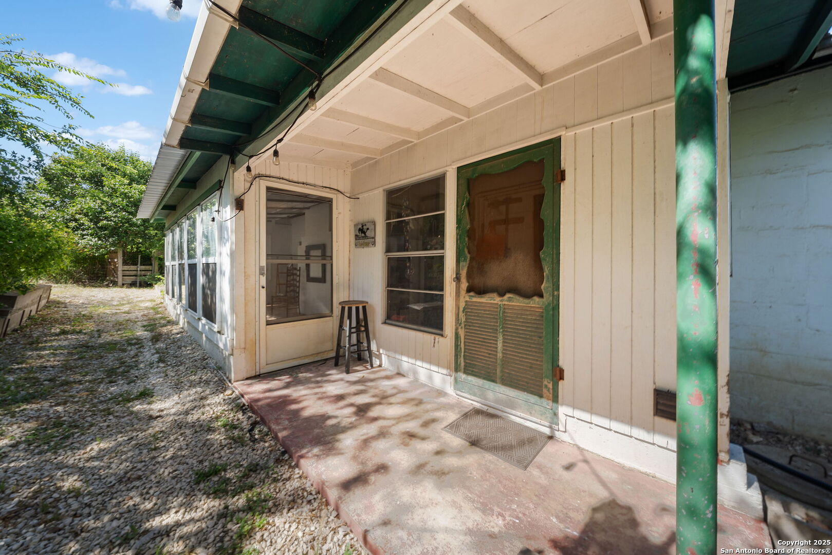 342 Cherokee Dr