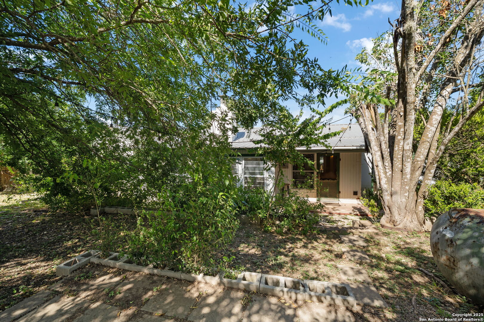 342 Cherokee Dr