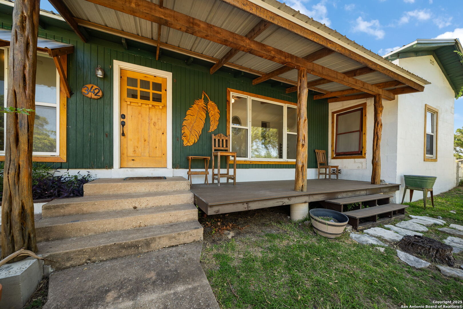 342 Cherokee Dr