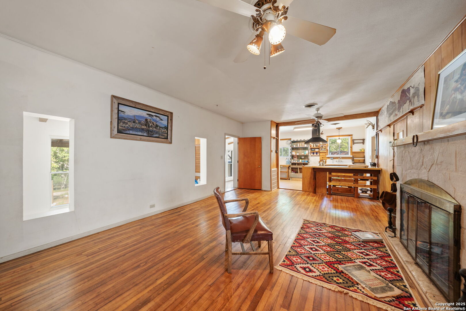 342 Cherokee Dr
