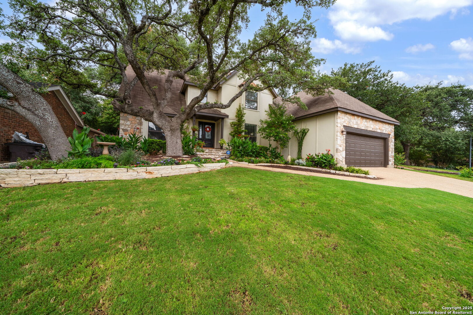 15427 Pebble Gate