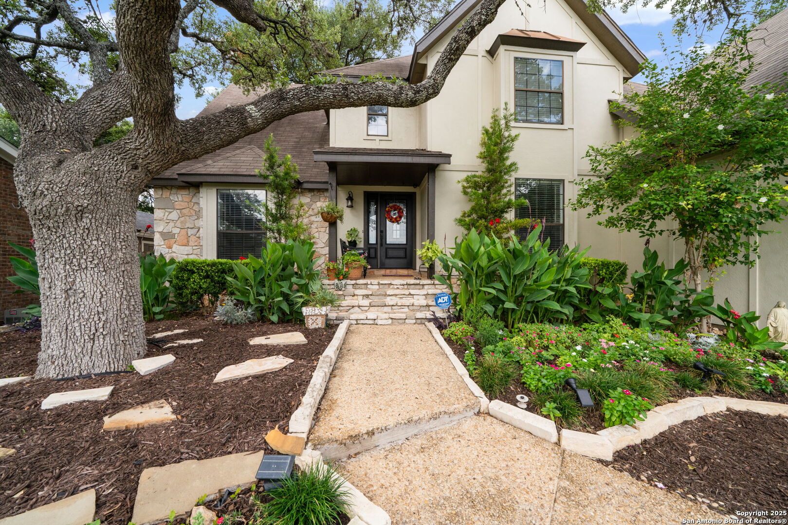15427 Pebble Gate