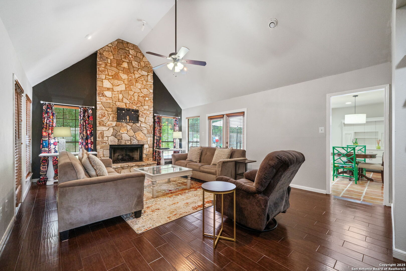 15427 Pebble Gate