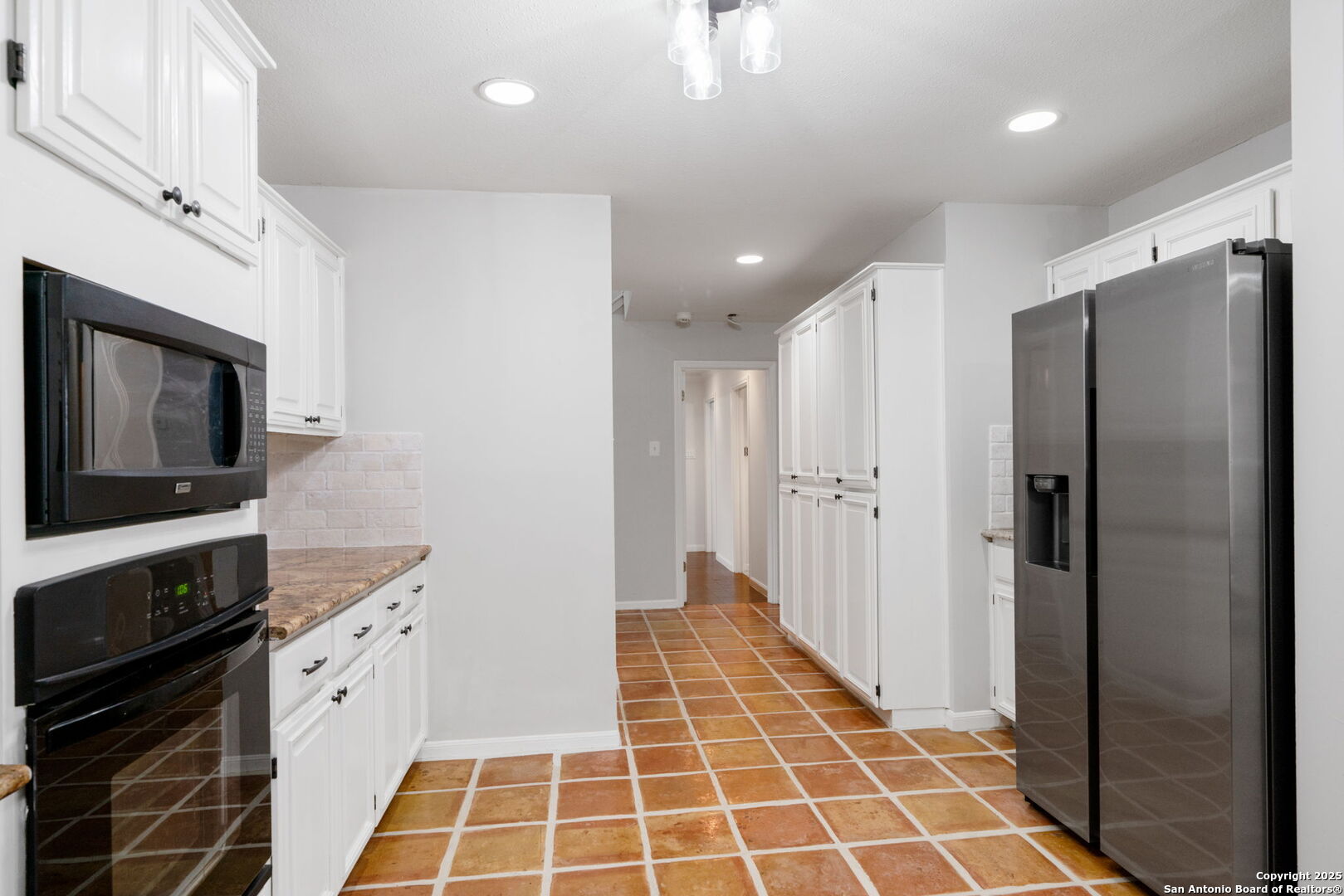 15427 Pebble Gate