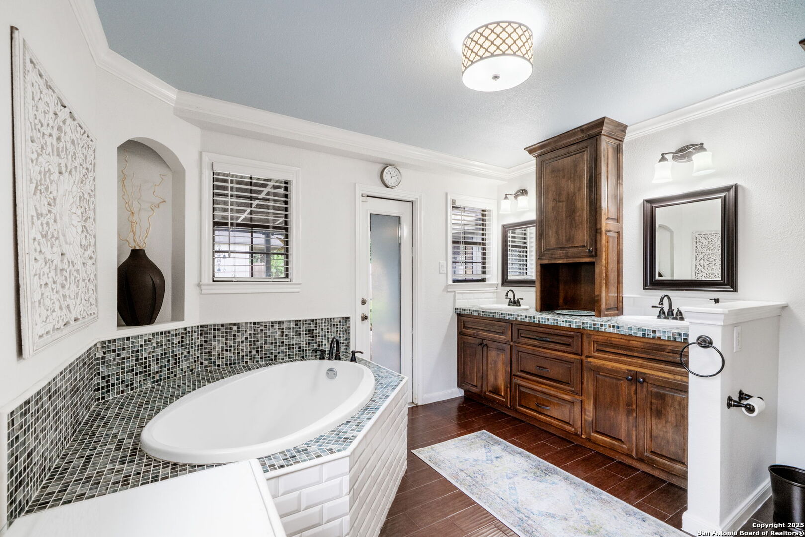 15427 Pebble Gate