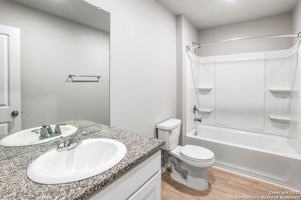 13907 Silos Meadows