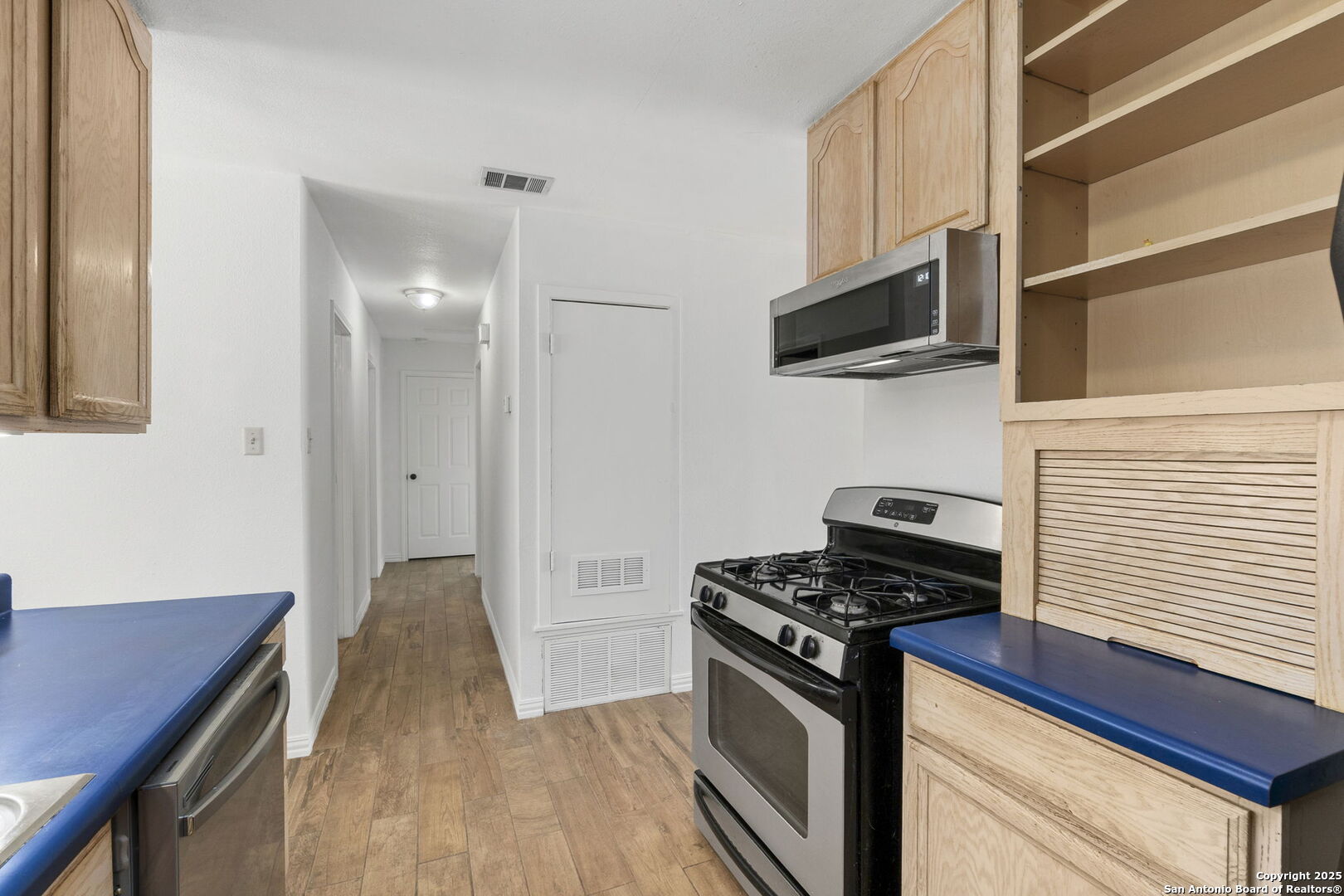 4907 Longfellow